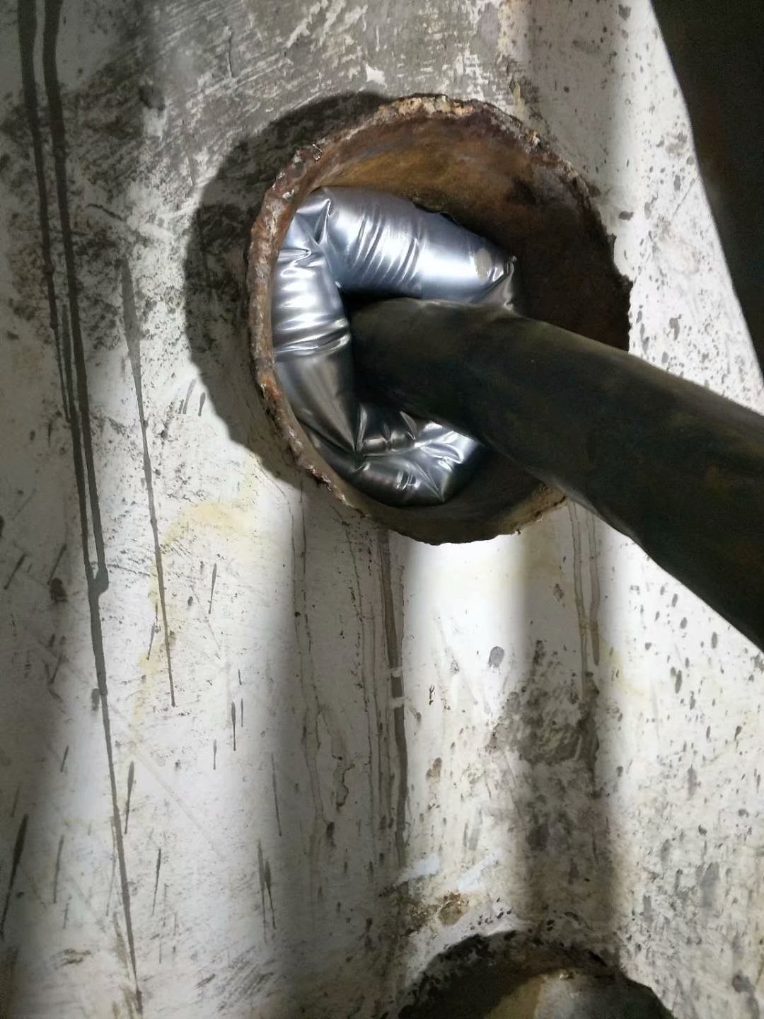 �����Ҵ�����©ˮ