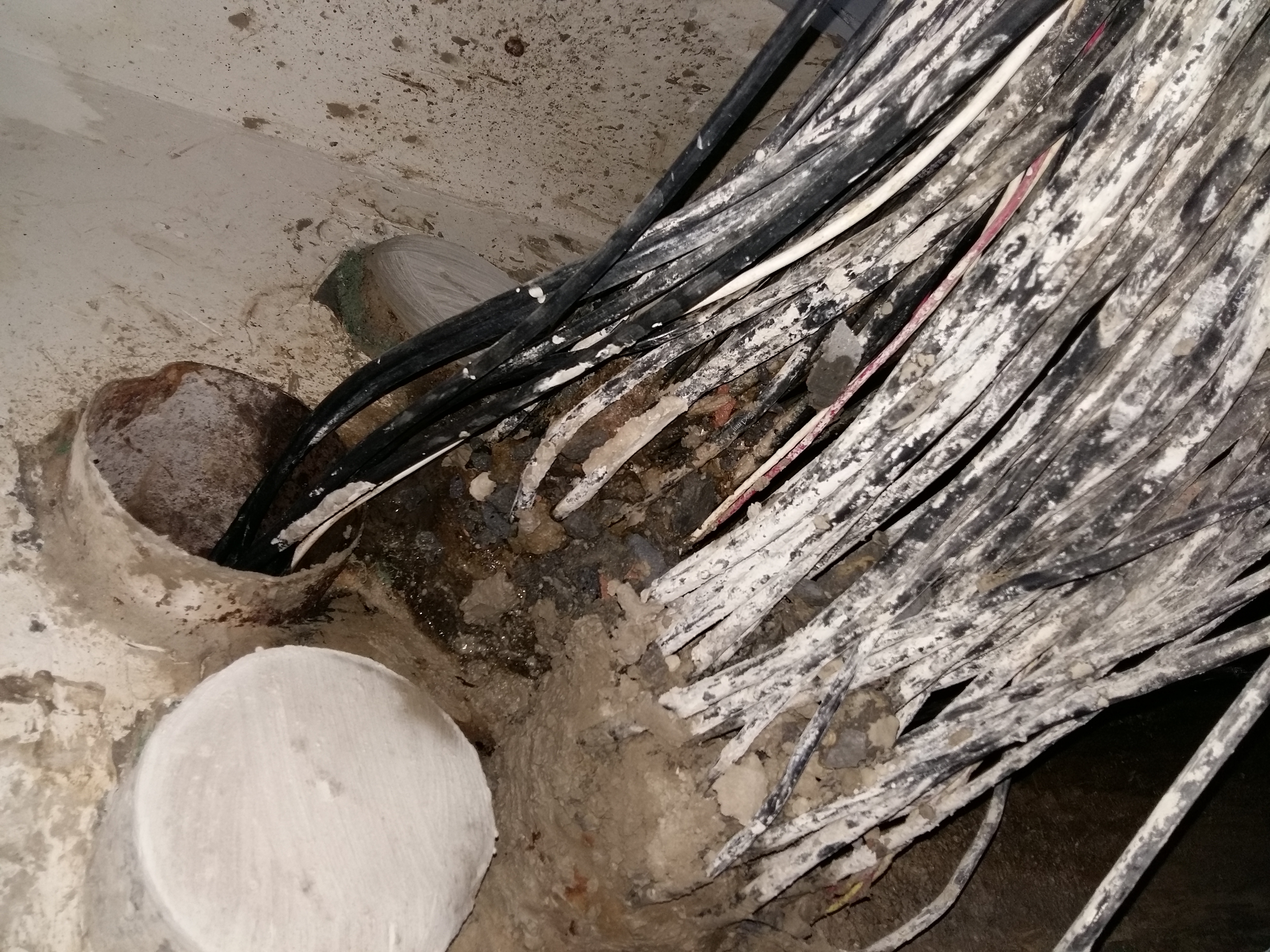 �����Ҷ��ͨ����|���w�����B©ˮ��ô�k